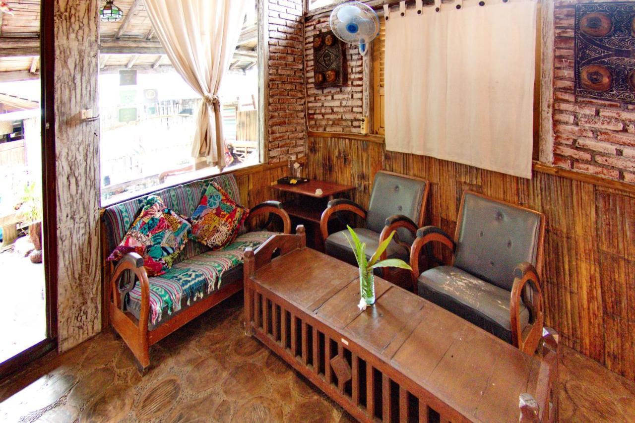 Santhiku Hotel & Spa Ловіна Екстер'єр фото